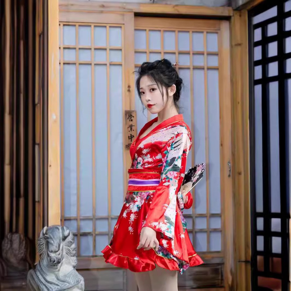 Women Red Formal Kimono Yukata - огляд і ціна Women Formal Wear Photoshoot