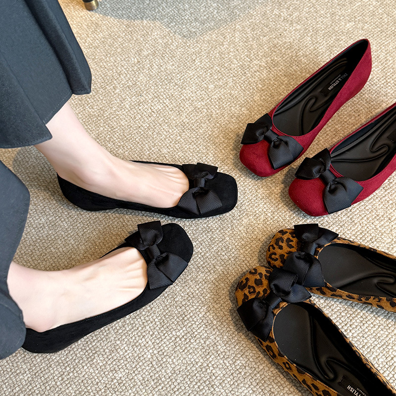Multi-Color Suede Ballet Flats - огляд і ціна Women Formal Wear Shoes