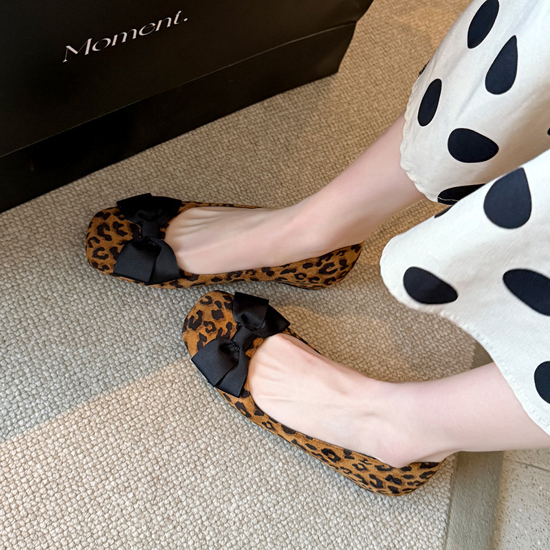 Multi-Color Suede Ballet Flats - огляд і ціна Women Formal Wear Shoes