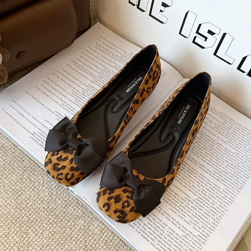 Multi-Color Suede Ballet Flats - огляд і ціна Women Formal Wear Shoes